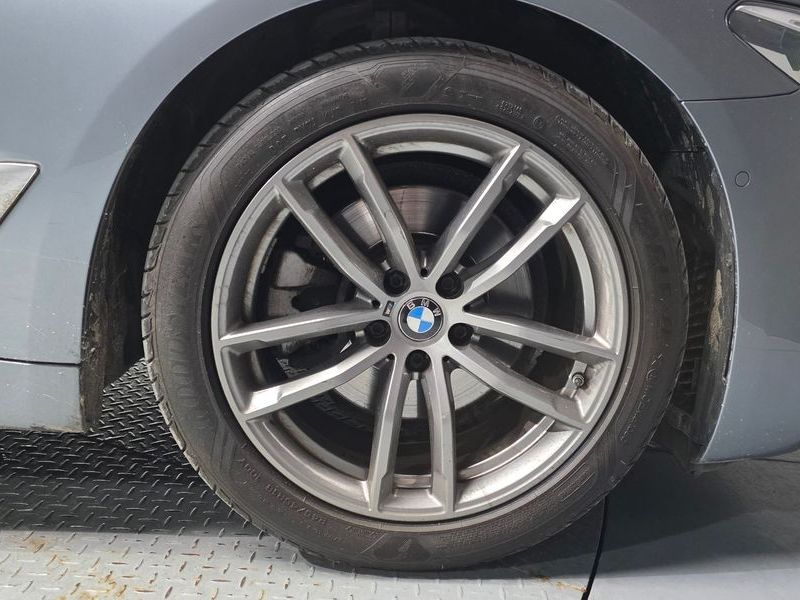 2019 BMW 5 Series 520d xDrive M Sport Package Plus photo 21