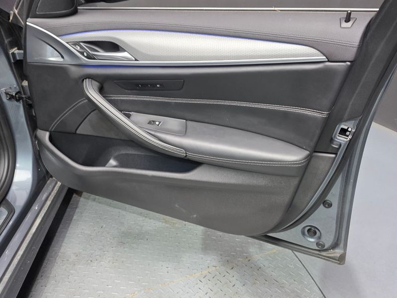 2019 BMW 5 Series 520d xDrive M Sport Package Plus photo 24