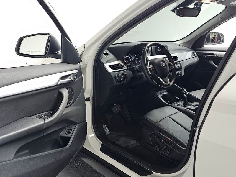 2020 BMW X1 xDrive 18d Advantage photo 10