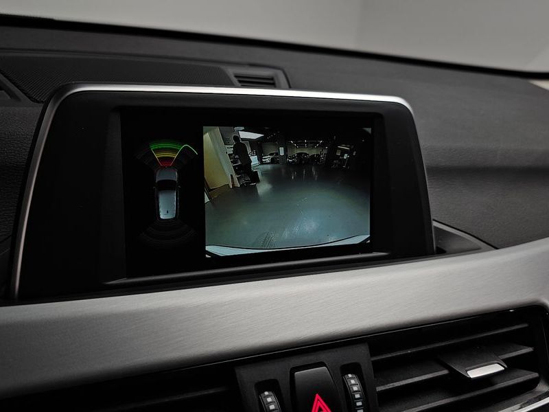 2020 BMW X1 xDrive 18d Advantage photo 14