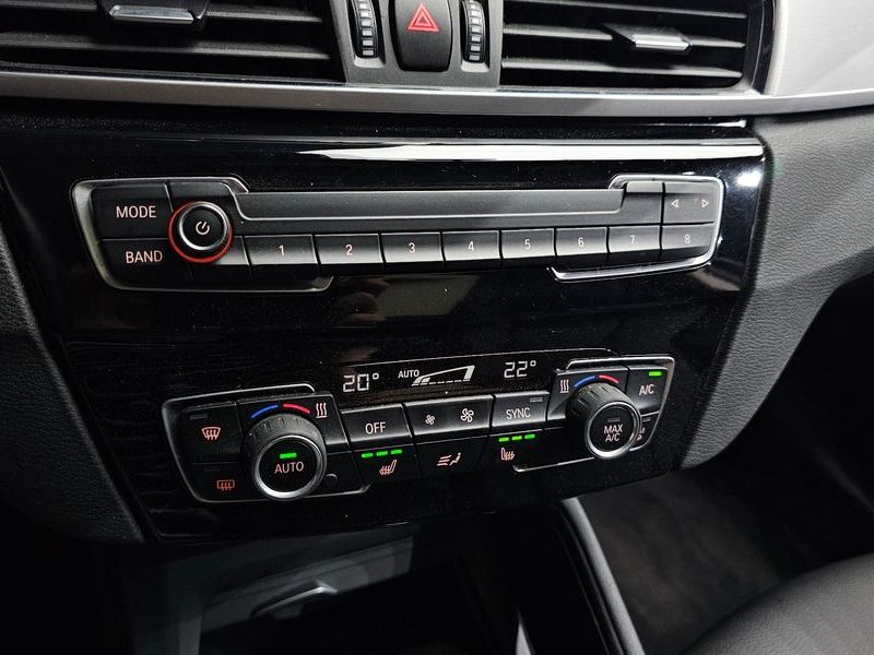 2020 BMW X1 xDrive 18d Advantage photo 17