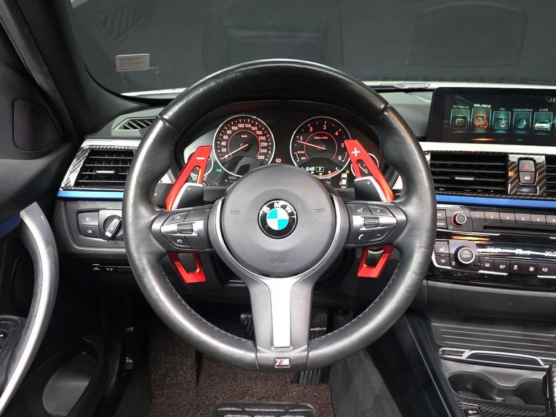 2017 BMW 3 Series 320d M Sport photo 13