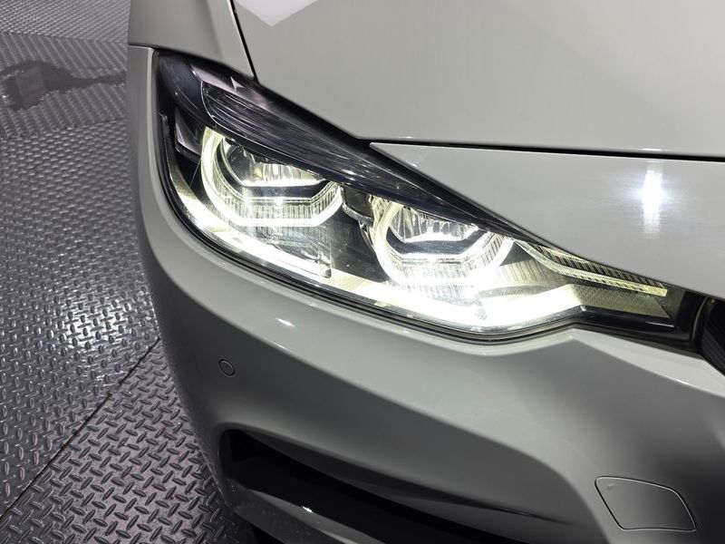 2017 BMW 3 Series 320d M Sport photo 22