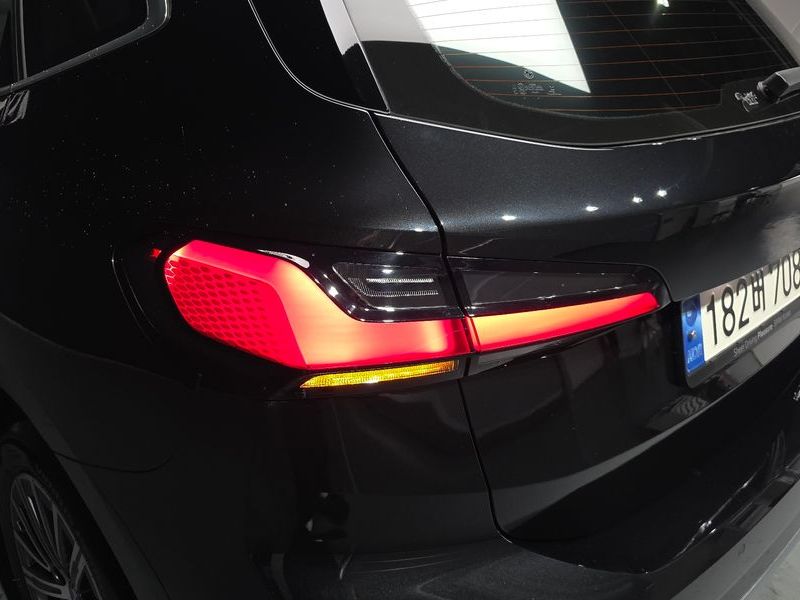 2023 BMW 2 Series 220i Luxury photo 23