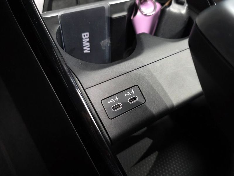 2023 BMW 2 Series 220i Luxury photo 26