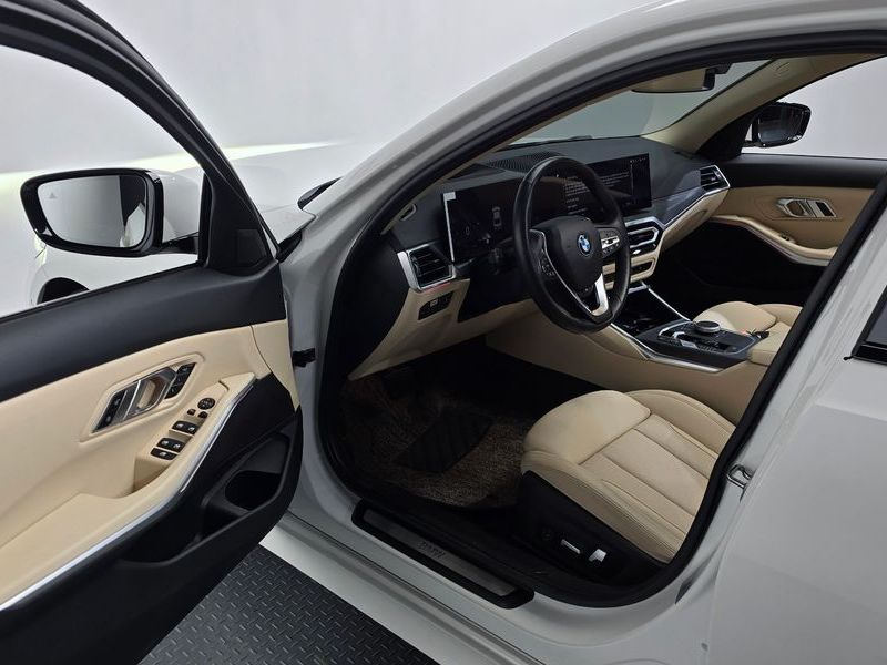 2023 BMW 3 Series 320d photo 10
