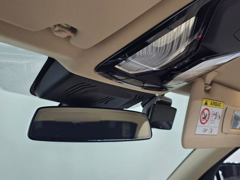 2023 BMW 3 Series 320d photo 19