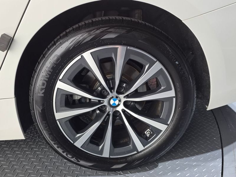 2023 BMW 3 Series 320d photo 21