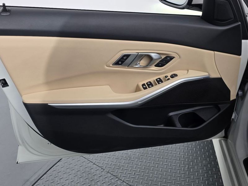 2023 BMW 3 Series 320d photo 24