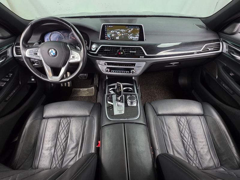 2018 BMW 7 Series 730Ld xDrive M Sport photo 7