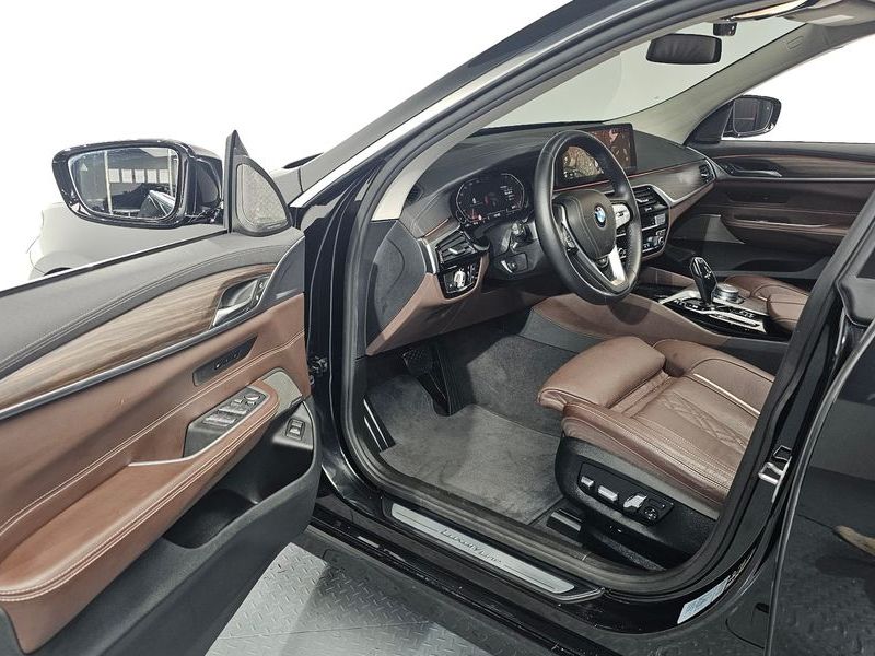 2022 BMW 6 Series 630i xDrive Luxury photo 10