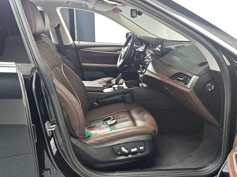 2022 BMW 6 Series 630i xDrive Luxury photo 11