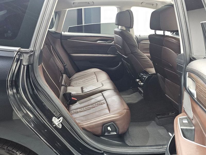 2022 BMW 6 Series 630i xDrive Luxury photo 12