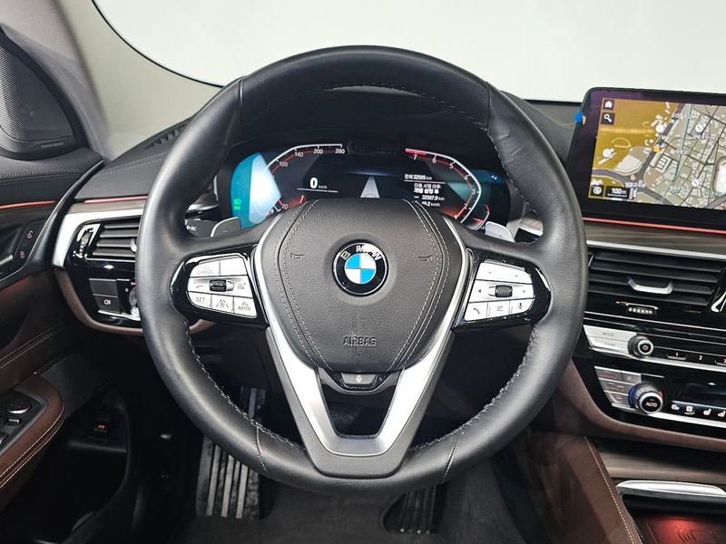 2022 BMW 6 Series 630i xDrive Luxury photo 13