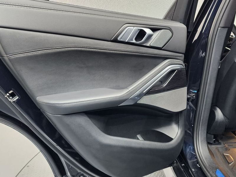 2024 BMW X6 xDrive40i M Sport photo 25