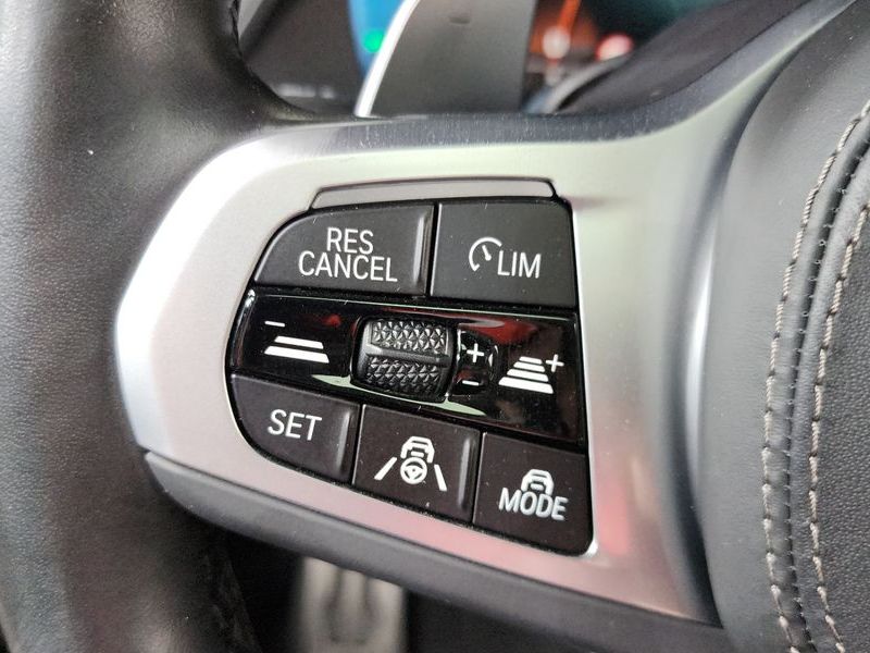 2022 BMW X5 M50i photo 15