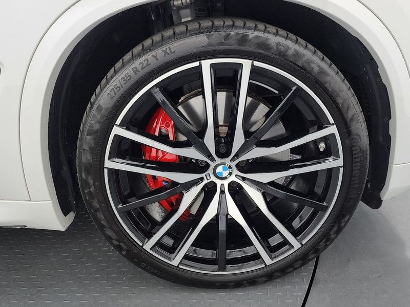 2022 BMW X5 M50i photo 21