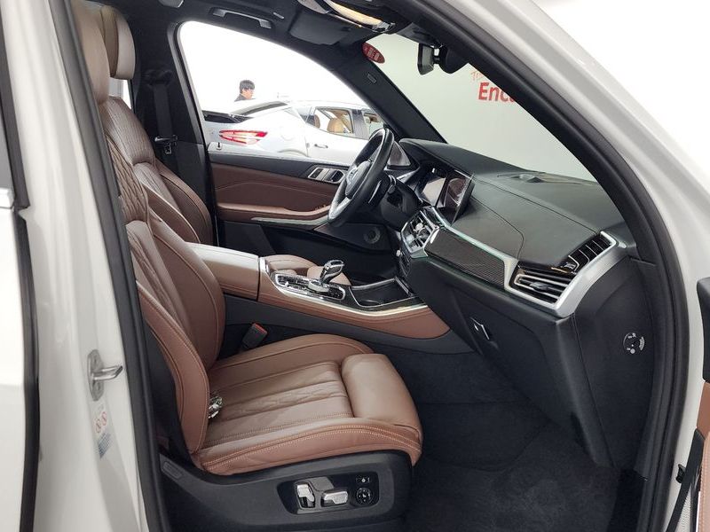 2022 BMW X5 M50i photo 26