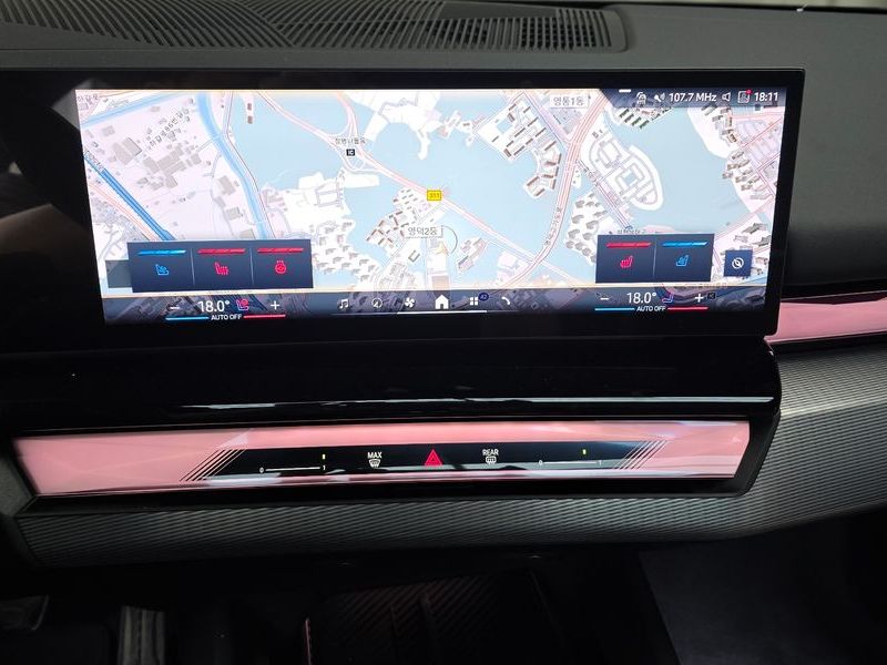 2026 BMW 5 Series 520i Special Edition photo 14