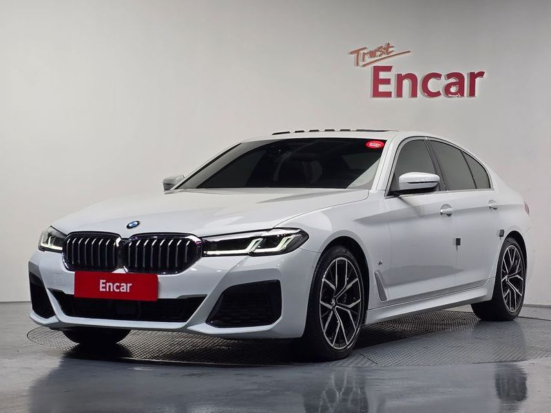 2021 BMW 5 Series 530i M Sport Package photo 1