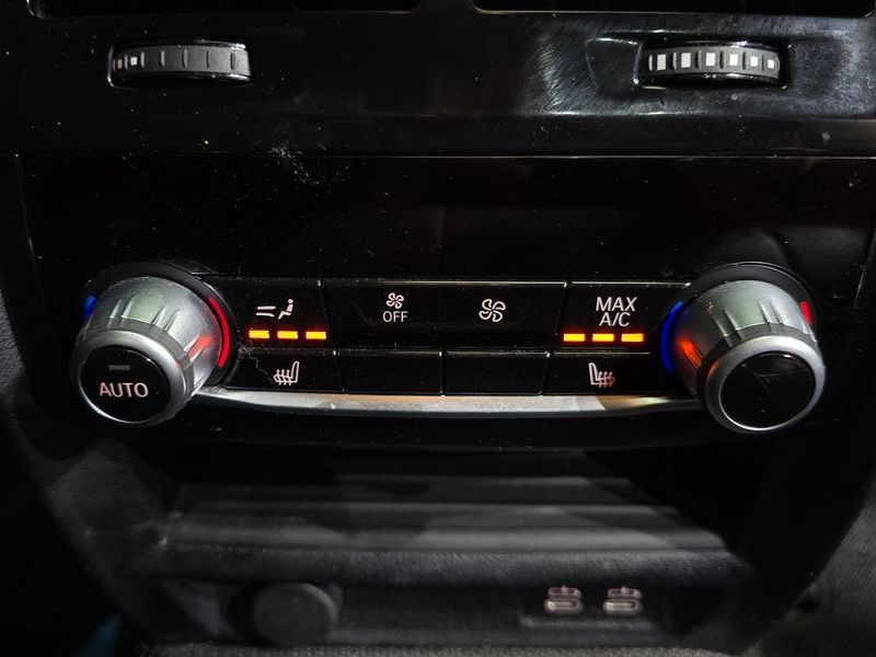 2021 BMW 5 Series 530i M Sport Package photo 18