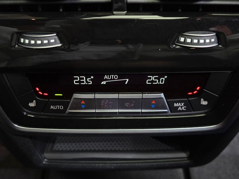 2022 BMW X5 M50i photo 18
