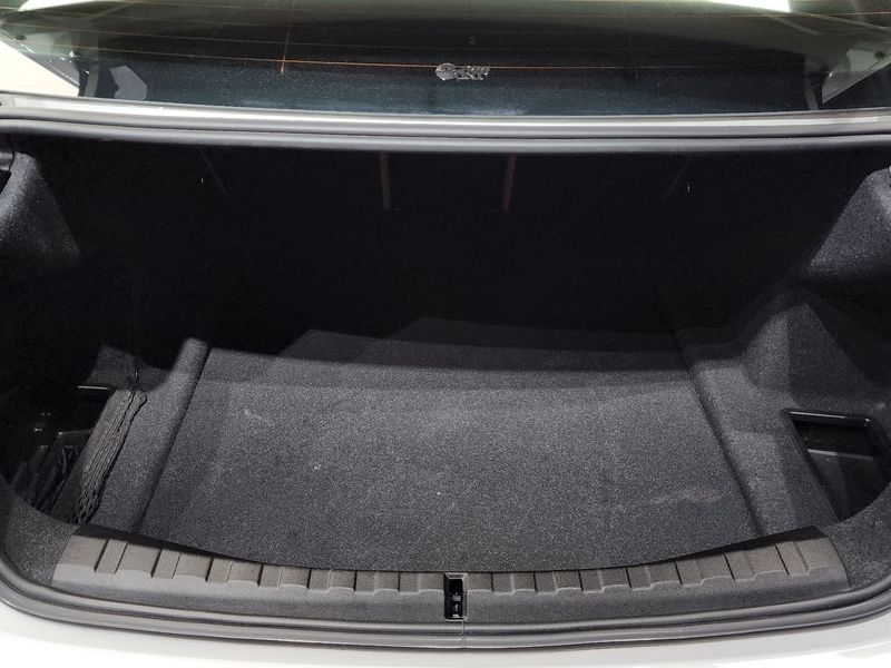 2024 BMW 3 Series 320i M Sport photo 20