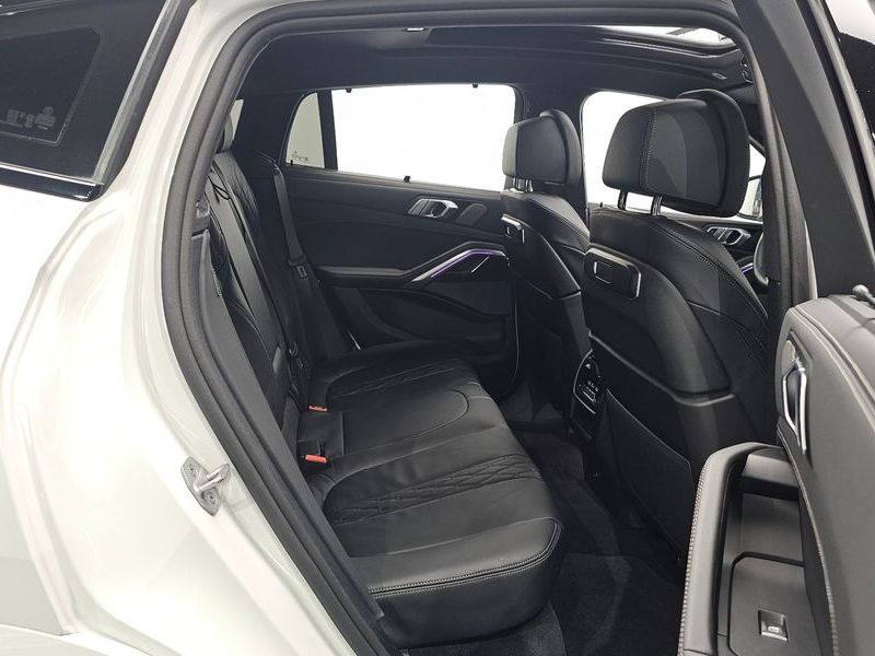 2026 BMW X6 xDrive30d M Sport photo 12