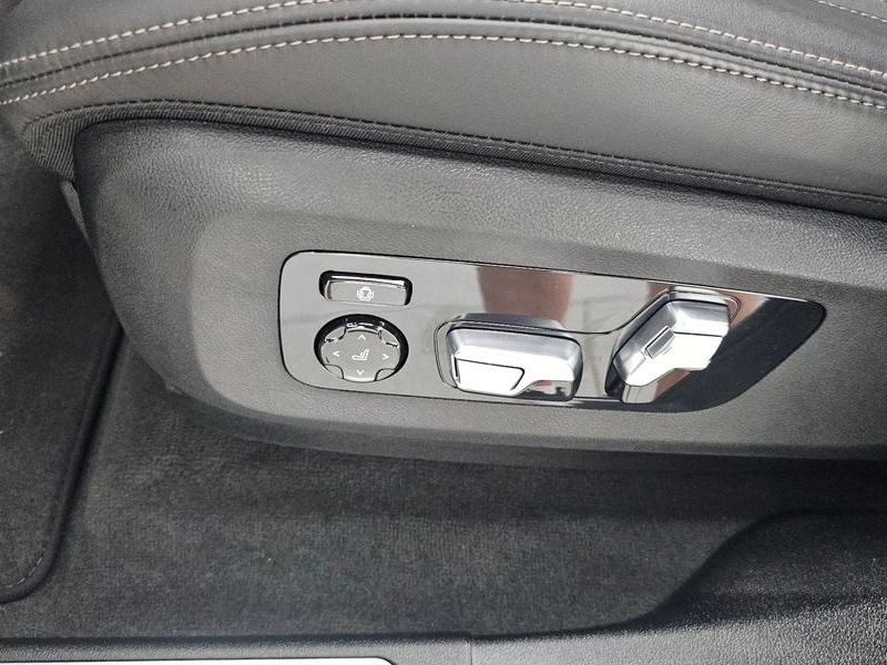 2026 BMW X6 xDrive30d M Sport photo 30