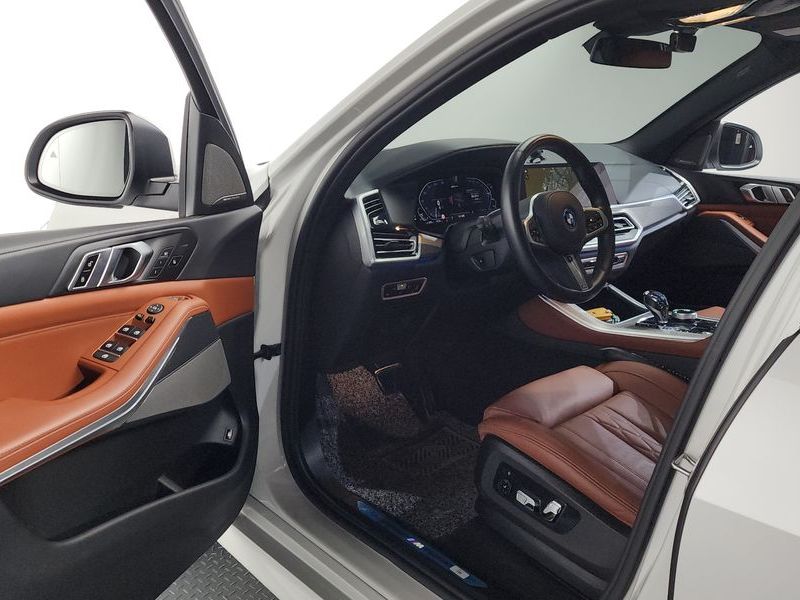 2022 BMW X5 xDrive 45e M Sport photo 10