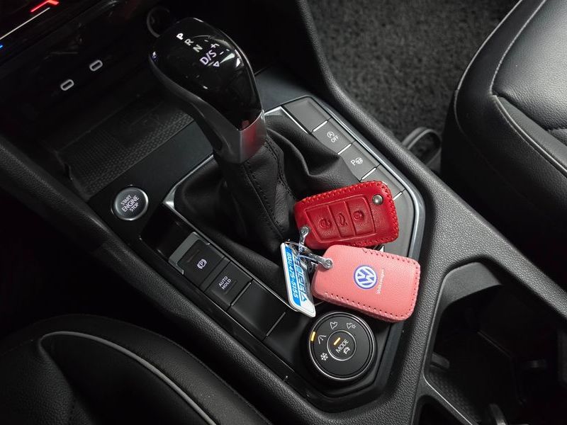 2022 Volkswagen Tiguan 2.0 TDI 4-Motion Premium photo 9