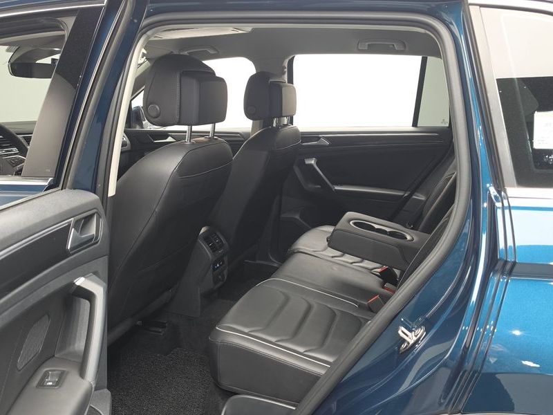 2022 Volkswagen Tiguan 2.0 TDI 4-Motion Premium photo 12