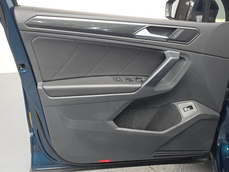 2022 Volkswagen Tiguan 2.0 TDI 4-Motion Premium photo 24