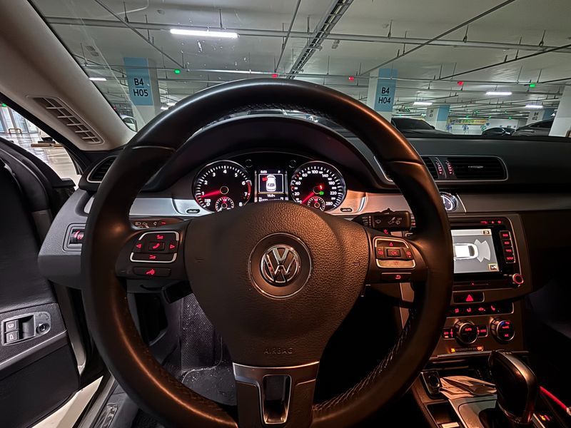 2015 Volkswagen New CC 2.0 TSI photo 13