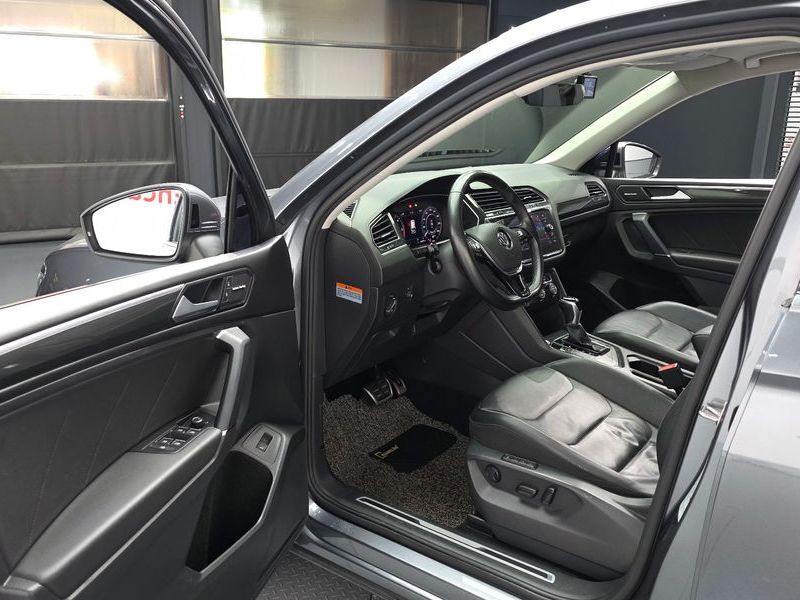 2018 Volkswagen Tiguan 2.0 TDI Prestige photo 10