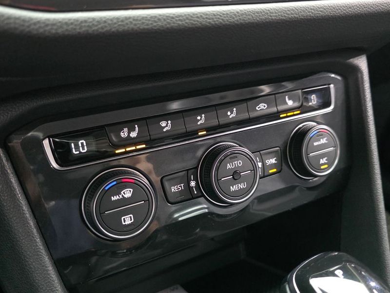 2018 Volkswagen Tiguan 2.0 TDI Prestige photo 16