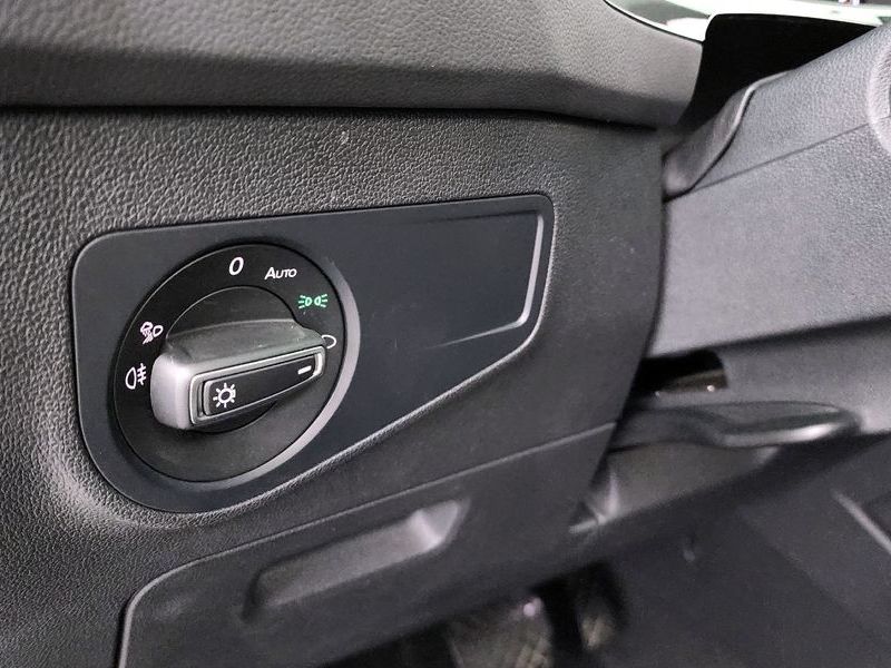 2021 Volkswagen Tiguan 2.0 TDI Premium photo 16