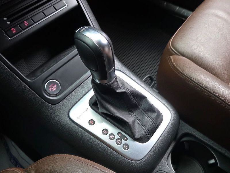 2014 Volkswagen Tiguan 2.0 TDI Comfort 5N photo 9