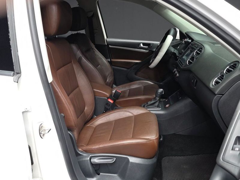 2014 Volkswagen Tiguan 2.0 TDI Comfort 5N photo 11