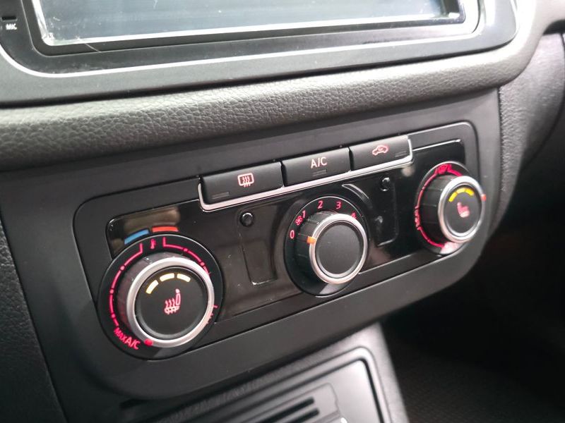 2014 Volkswagen Tiguan 2.0 TDI Comfort 5N photo 15