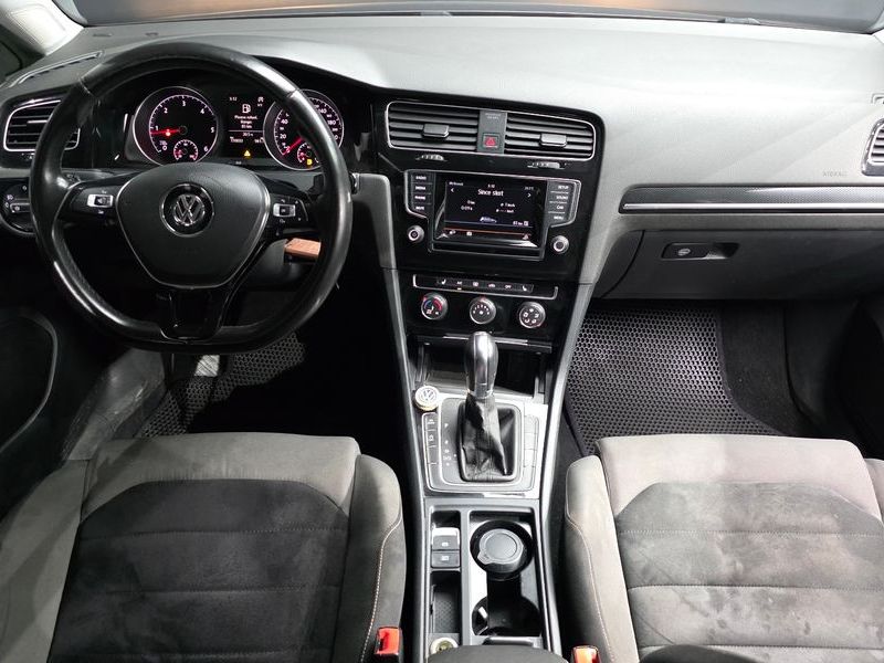 2014 Volkswagen Golf 1.6 TDI photo 7