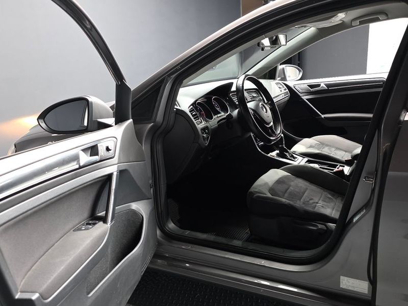 2014 Volkswagen Golf 1.6 TDI photo 10