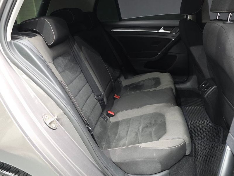 2014 Volkswagen Golf 1.6 TDI photo 12