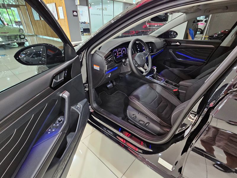 2023 Volkswagen Jetta 1.5 TSI Prestige photo 10