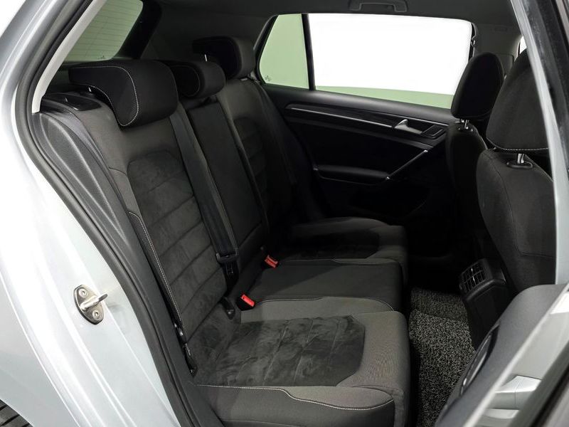 2014 Volkswagen Golf 1.6 TDI photo 11