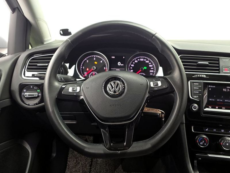 2014 Volkswagen Golf 1.6 TDI photo 12