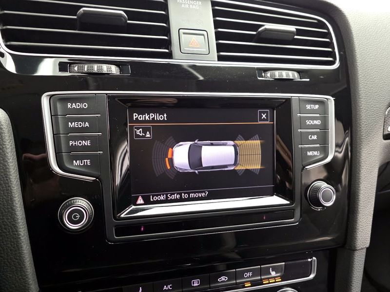 2014 Volkswagen Golf 1.6 TDI photo 14