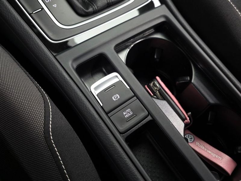 2014 Volkswagen Golf 1.6 TDI photo 19