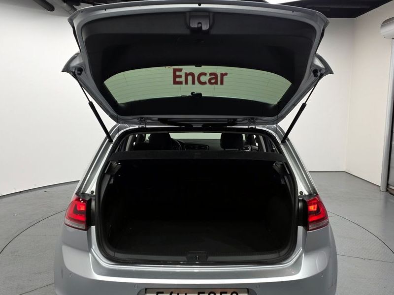 2014 Volkswagen Golf 1.6 TDI photo 20