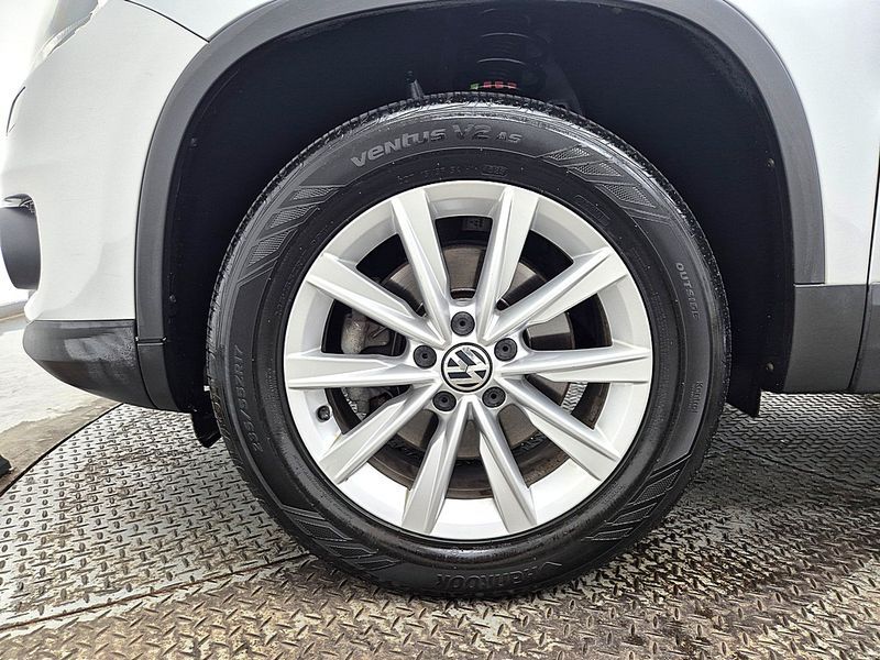 2014 Volkswagen Tiguan 2.0 TDI Comfort 5N photo 17